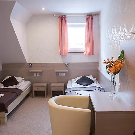 Jas I Malgosia 3* Poraj (Silesia)