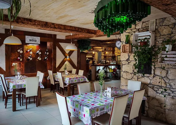 Jas I Malgosia ポライ