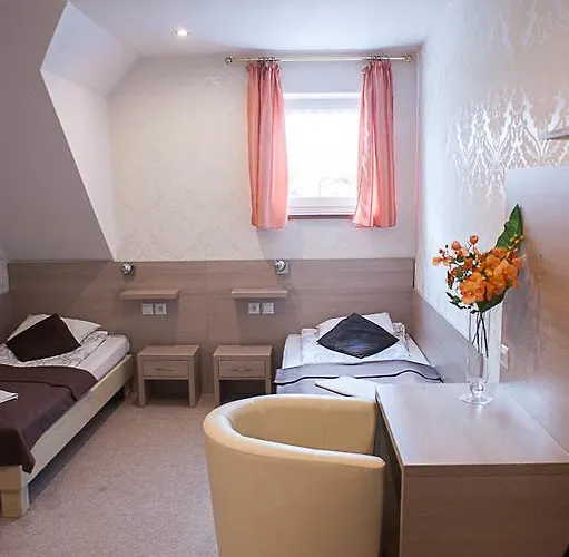 Jas I Malgosia 3* Poraj (Silesia)